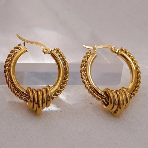 New 18k Gold Plated Braided Hoops Earrings - Picture 4 of 11